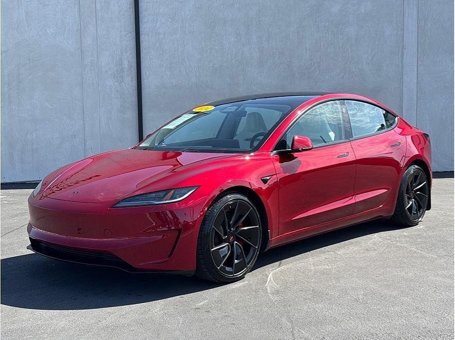 2024 TESLA Model 3