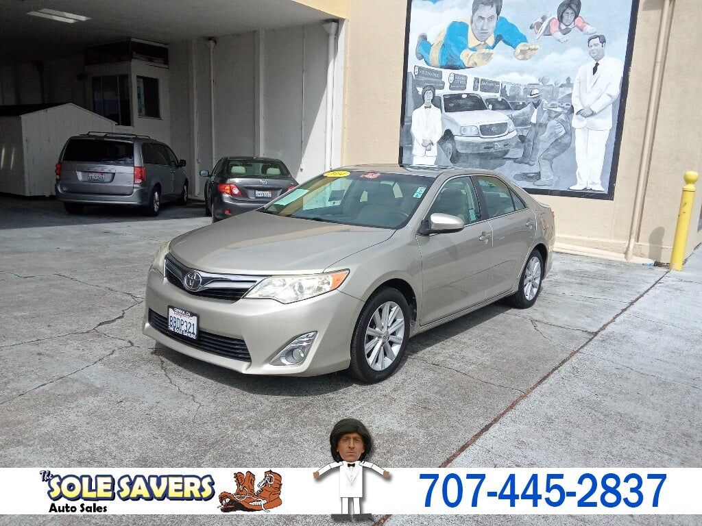 2014 TOYOTA Camry