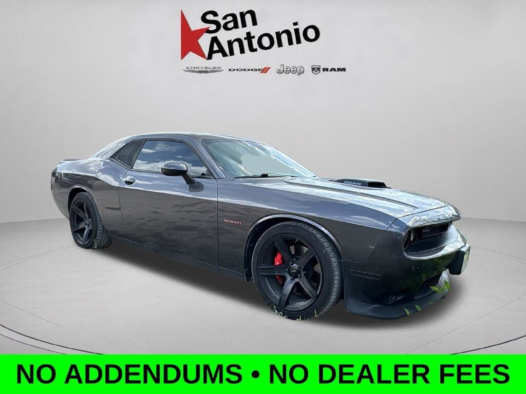 2022 DODGE Challenger