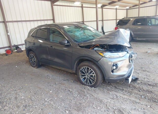 2024 FORD Escape