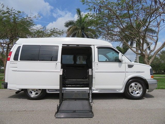 2010 CHEVROLET Express