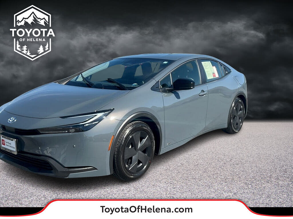 2024 TOYOTA PRIUS