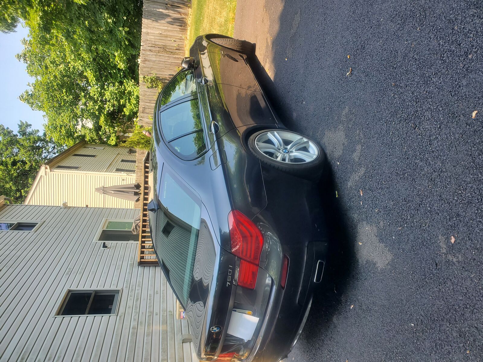 2011 BMW 750i