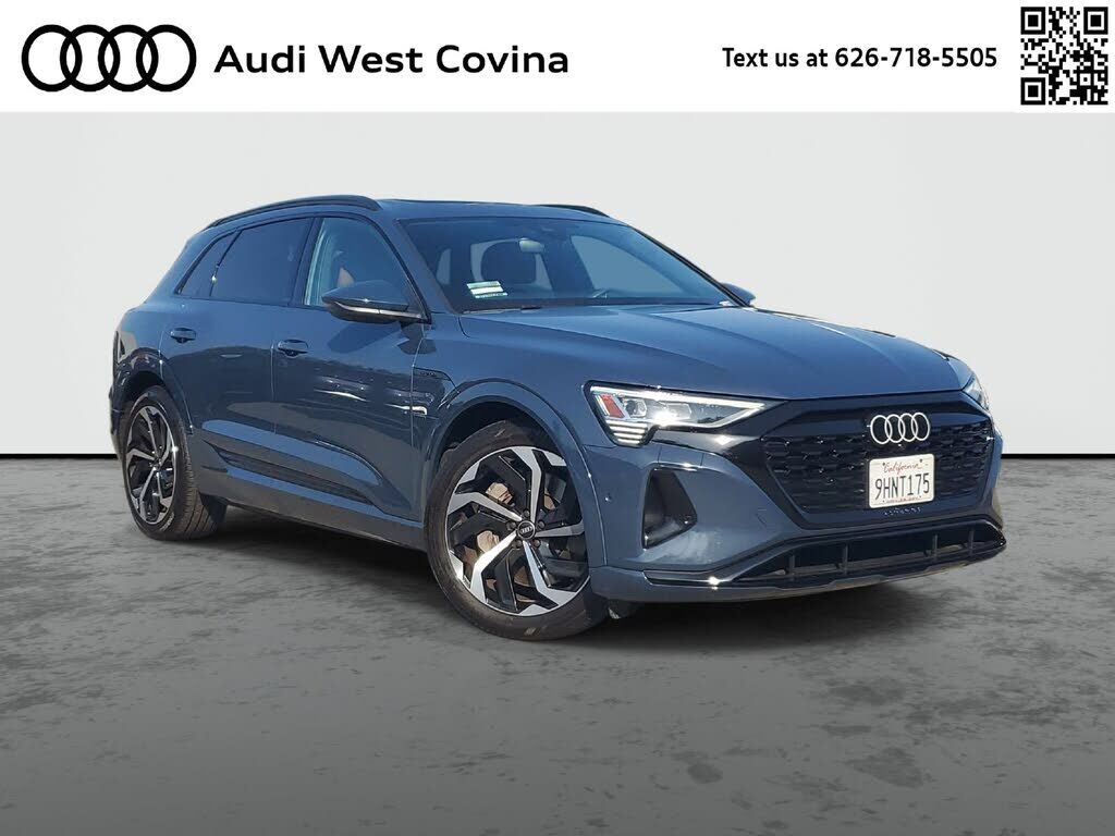 2024 AUDI Q8