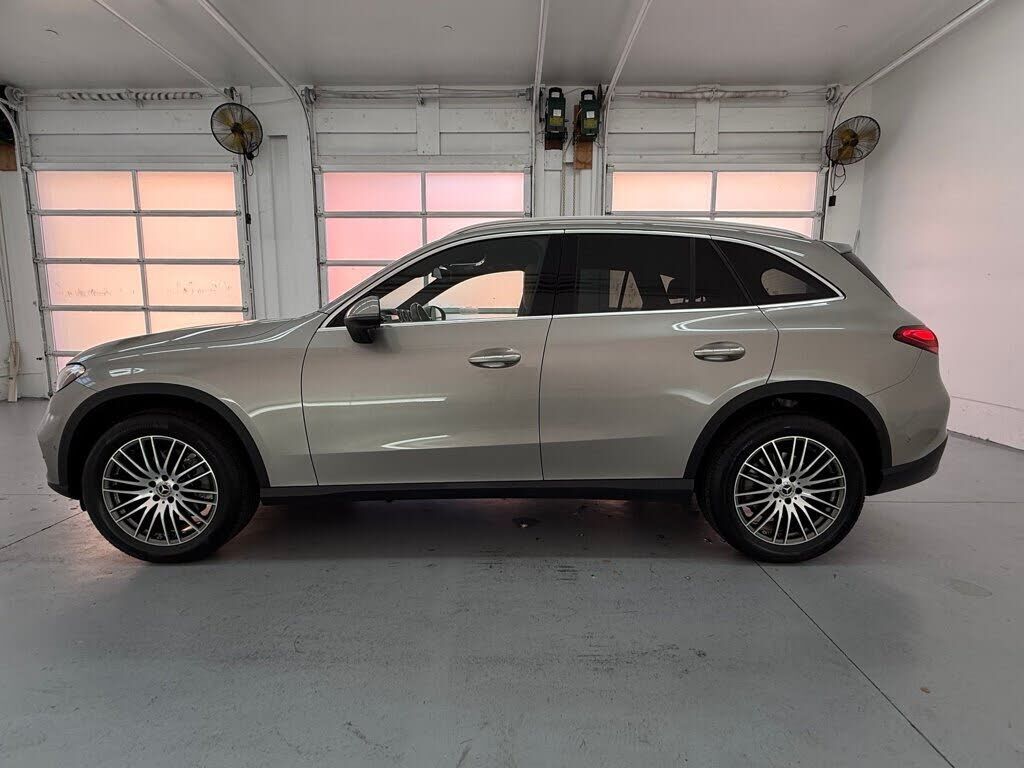 2024 Mercedes-Benz GLC-Class