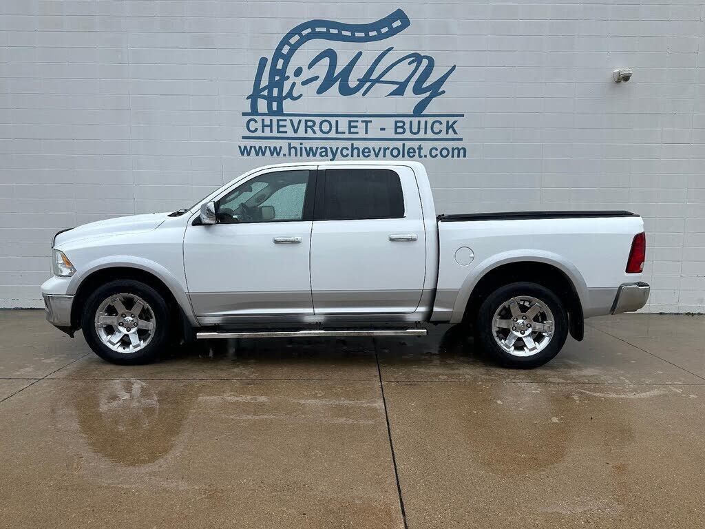 2012 DODGE Ram