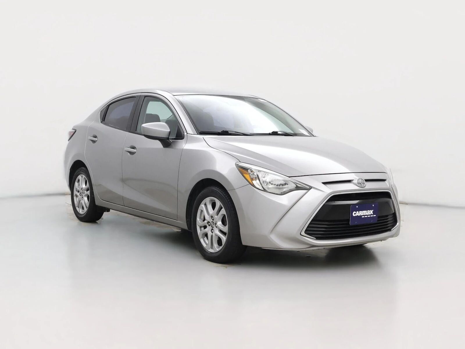 2016 TOYOTA Scion