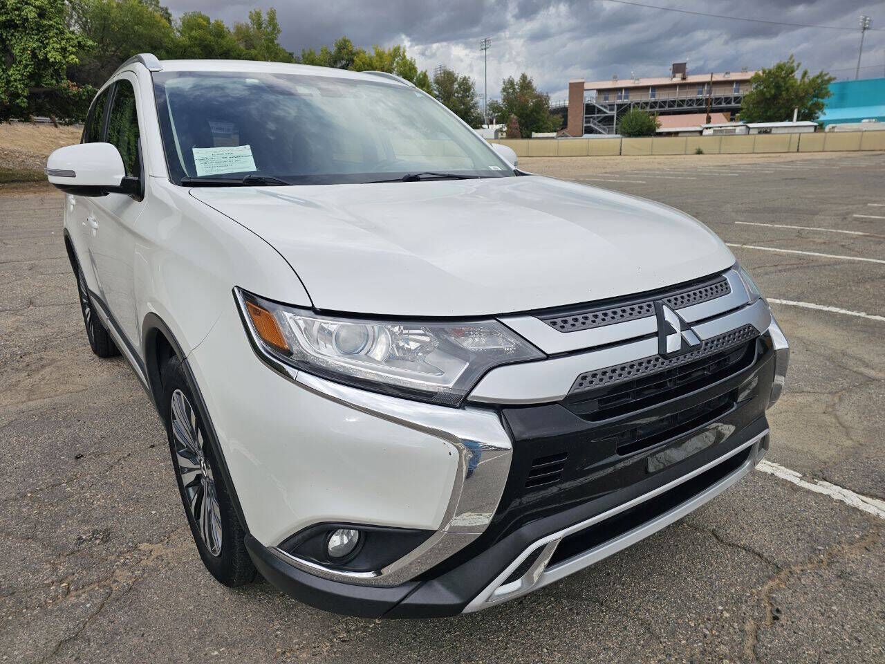 2020 MITSUBISHI Outlander