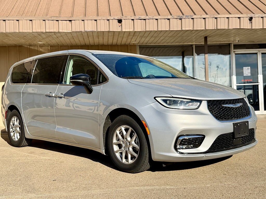2024 CHRYSLER Pacifica