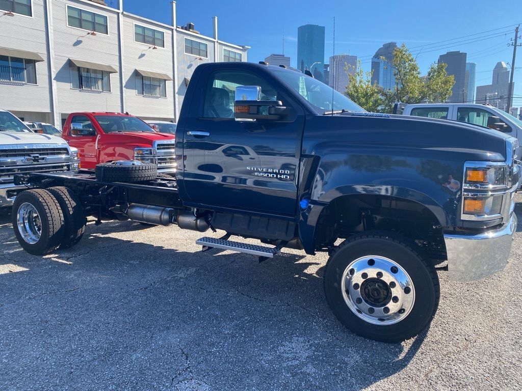 2024 GMC Silverado Medium Duty
