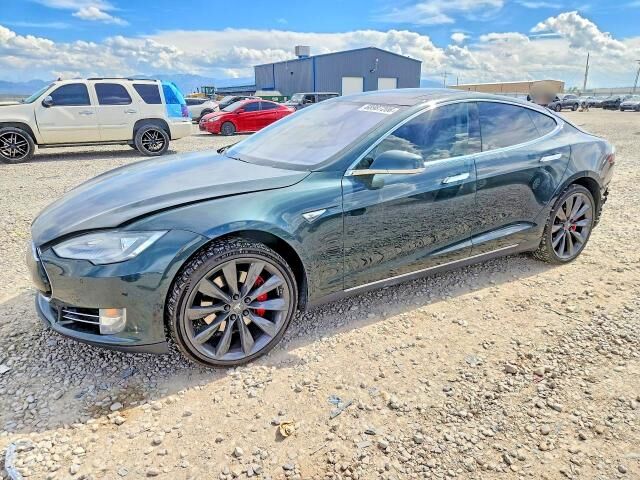 2014 TESLA Model S