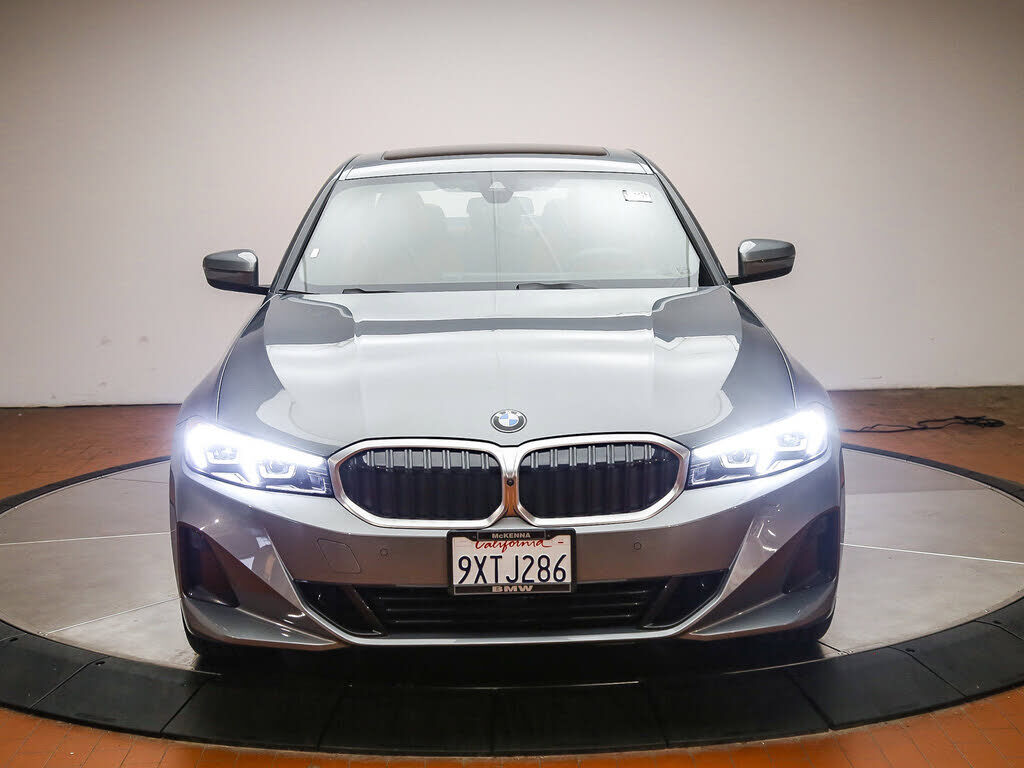 2026 BMW 330i