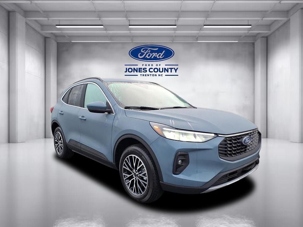 2026 FORD Escape