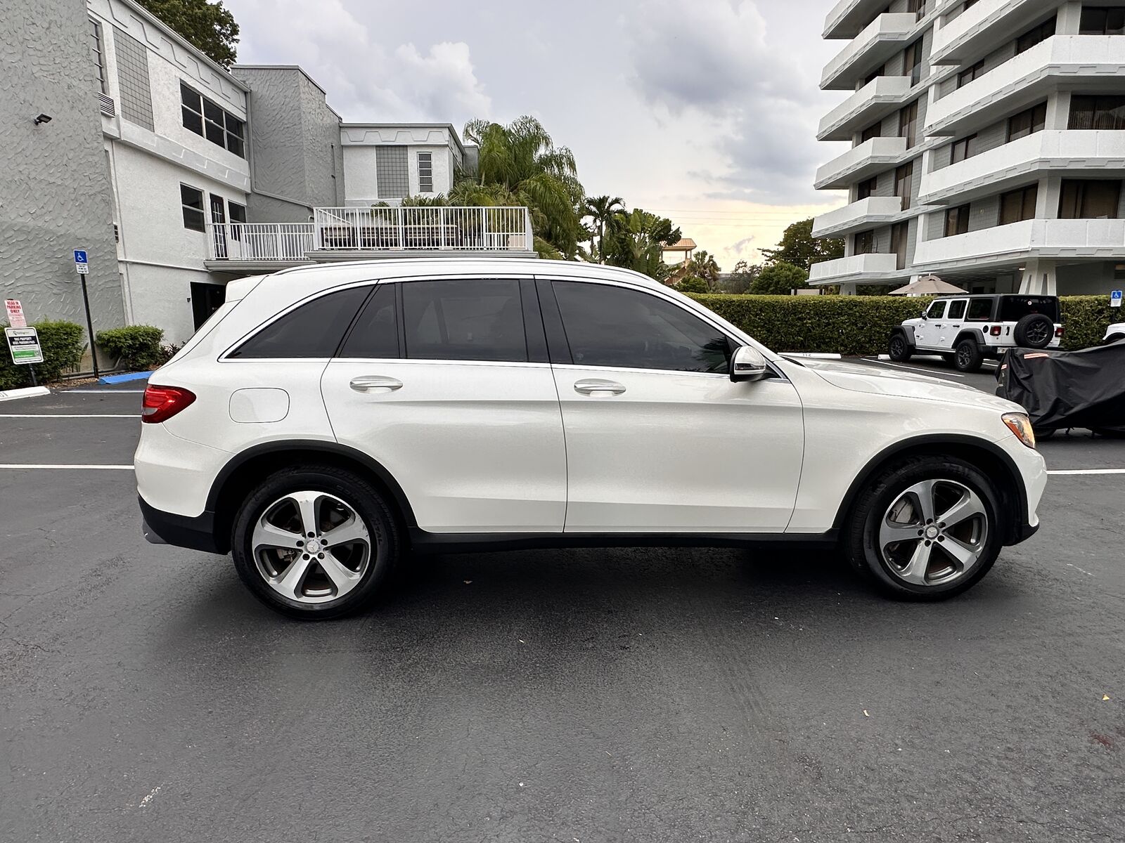 2016 Mercedes-Benz GLC-Class