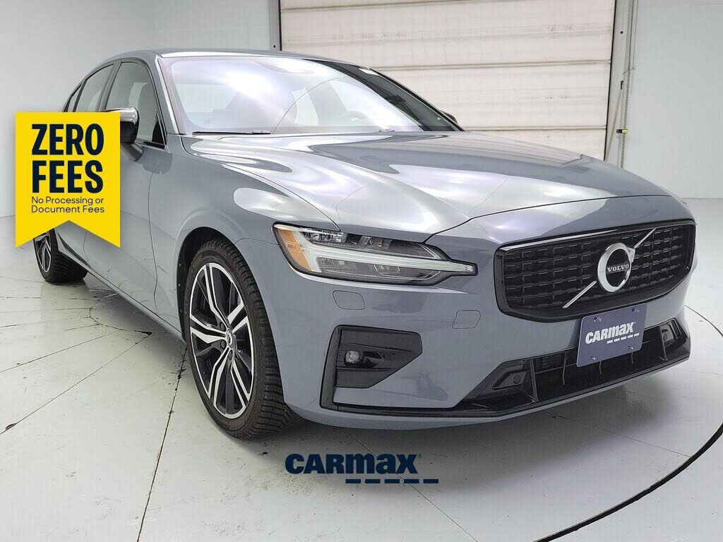 2022 VOLVO S60