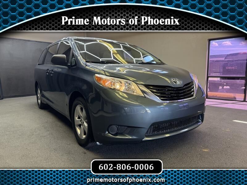 2014 TOYOTA Sienna