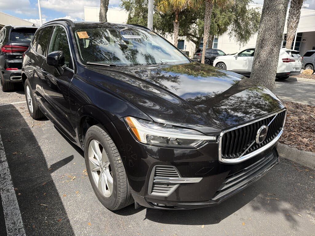 2022 VOLVO XC60