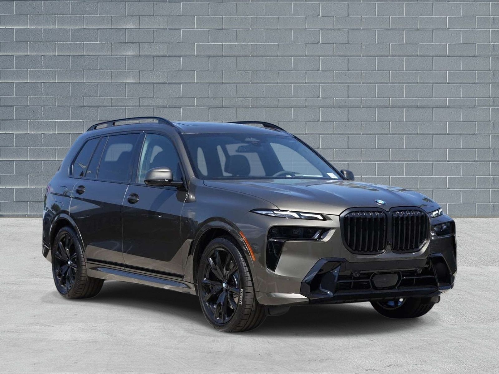 2027 BMW X7
