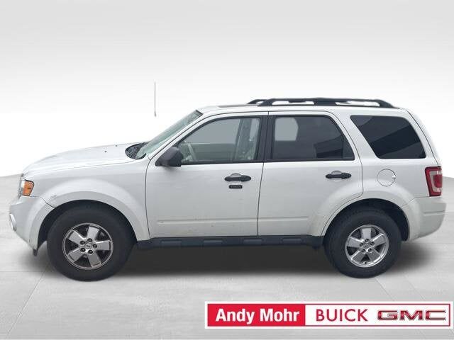 2010 FORD Escape