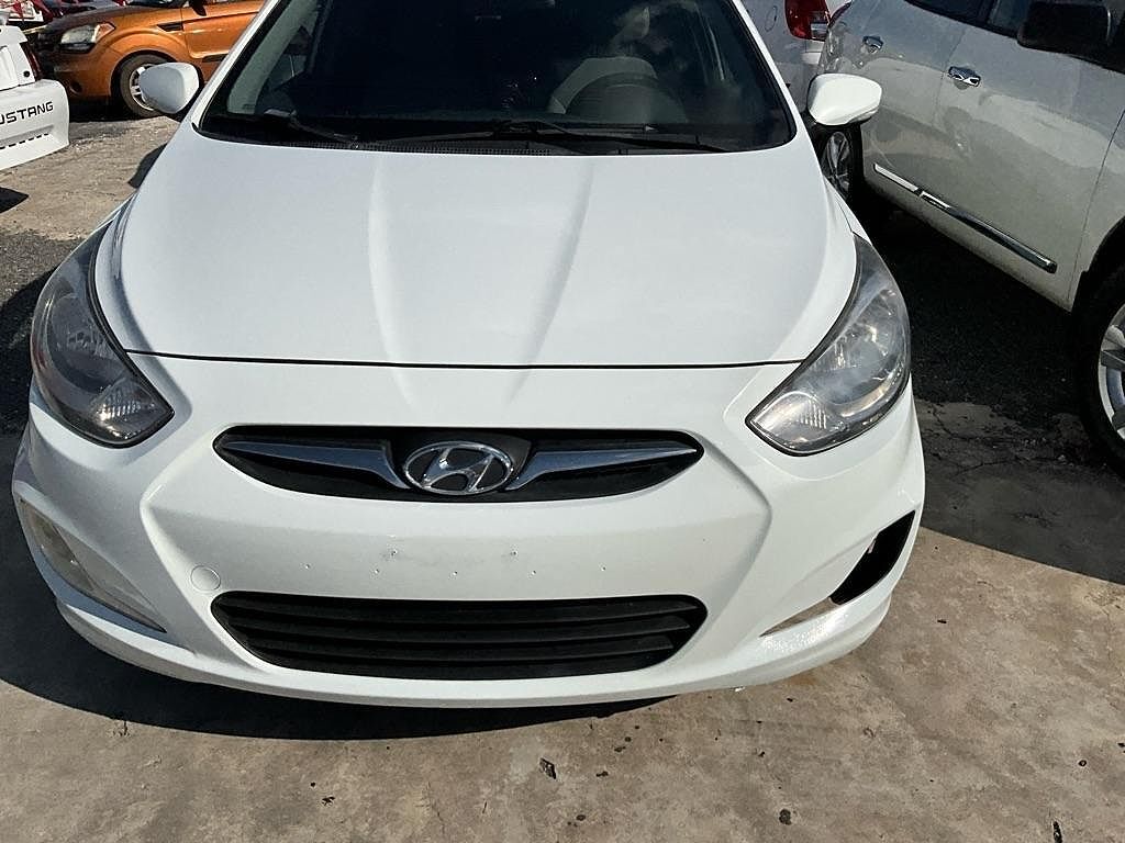 2013 HYUNDAI Accent