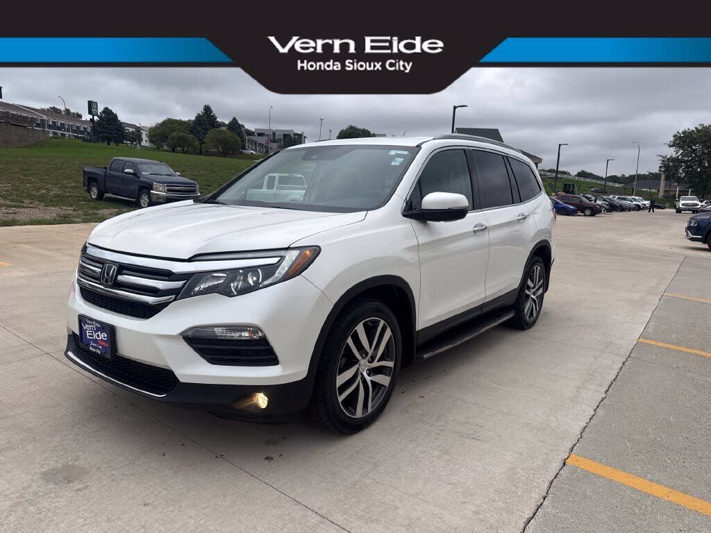 2016 HONDA Pilot