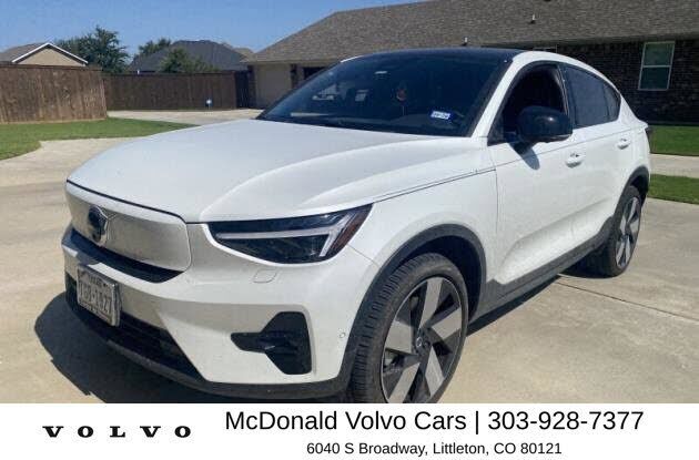 2023 VOLVO C40