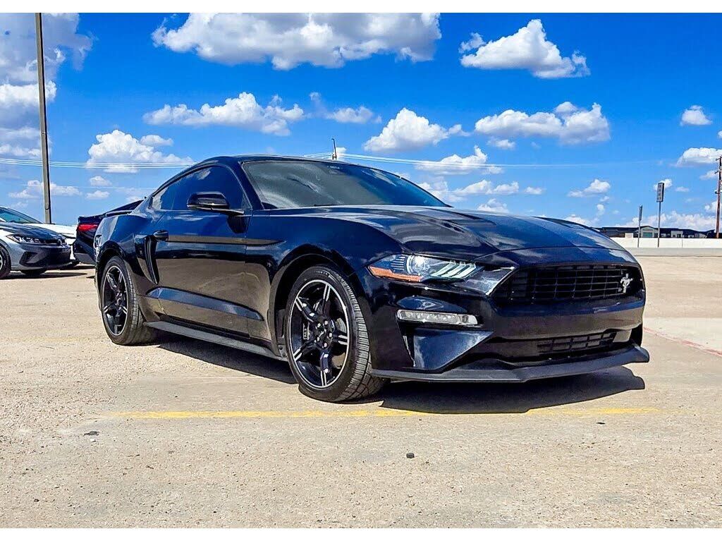 2021 FORD Mustang