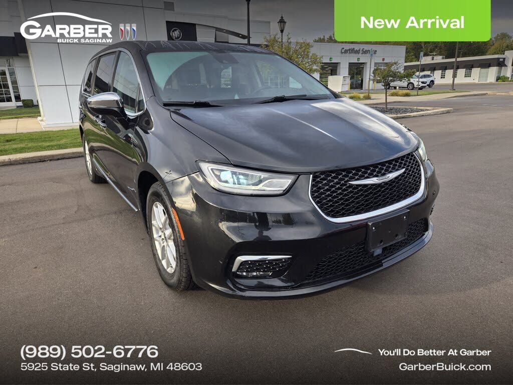 2023 CHRYSLER Pacifica