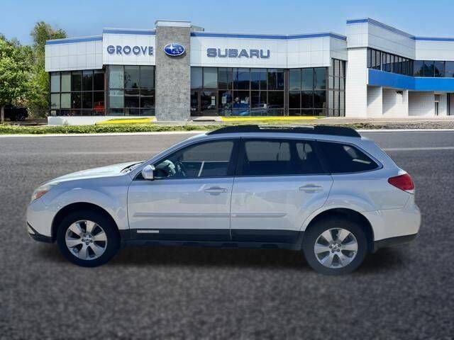 2012 SUBARU Outback