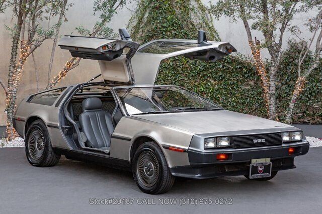 1982 DELOREAN DMC-12