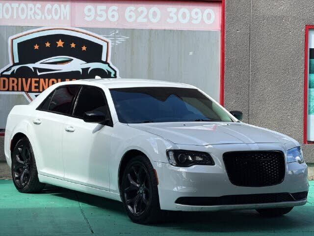 2022 CHRYSLER 300