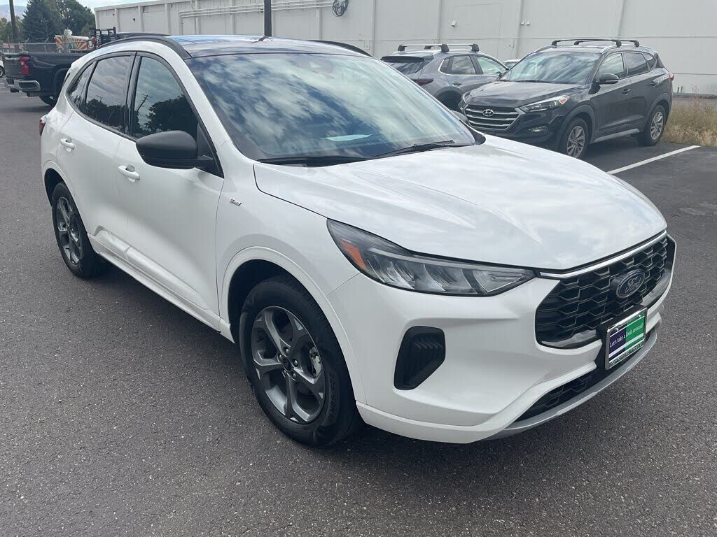 2024 FORD Escape