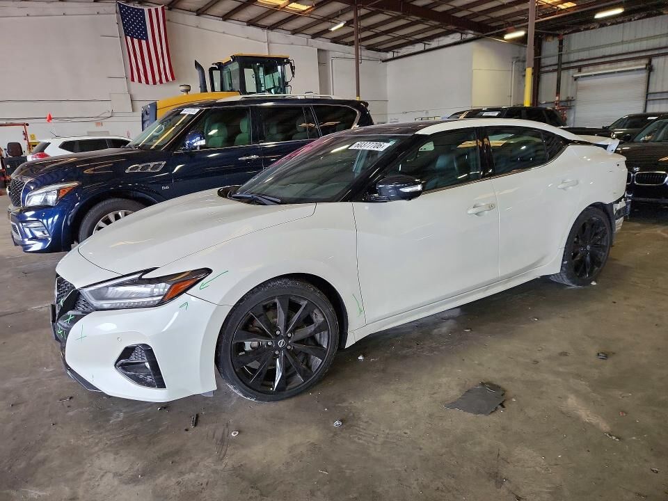 2023 NISSAN Maxima