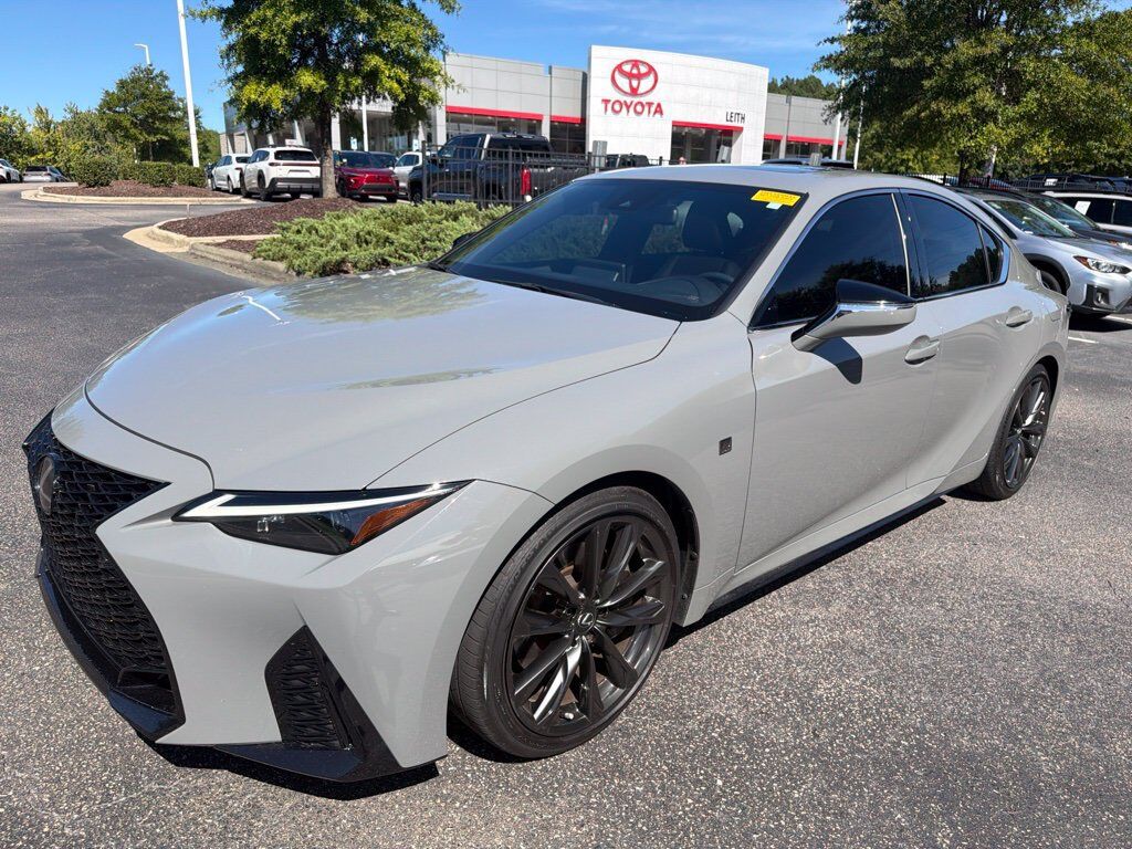 2025 LEXUS IS