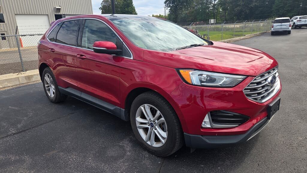 2020 FORD Edge