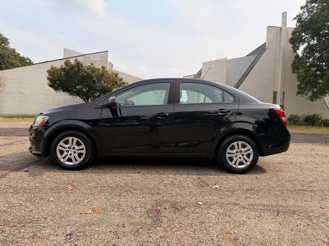 2017 CHEVROLET Sonic