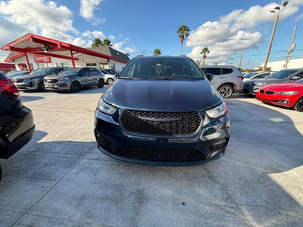 2023 CHRYSLER Pacifica