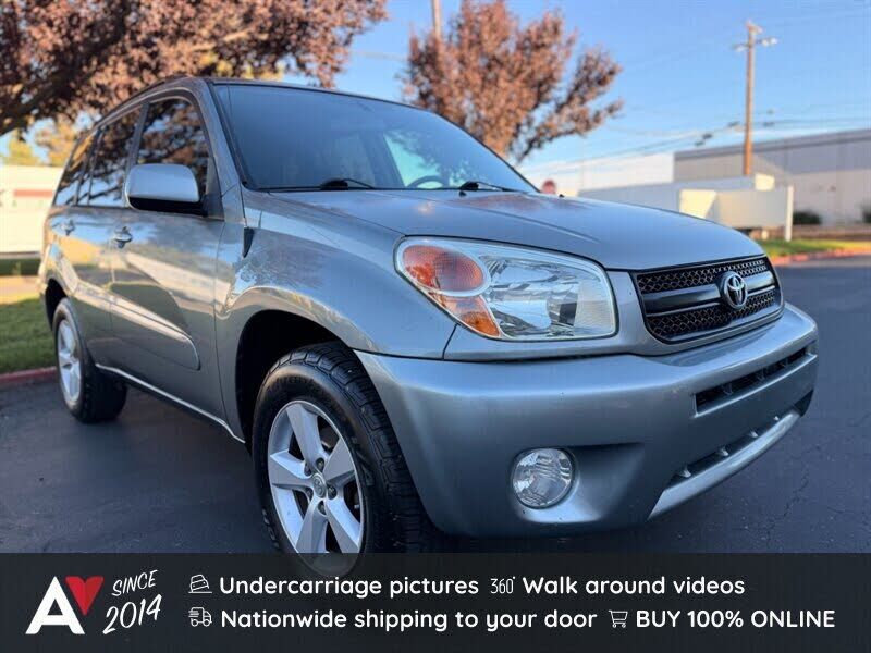 2004 TOYOTA RAV4