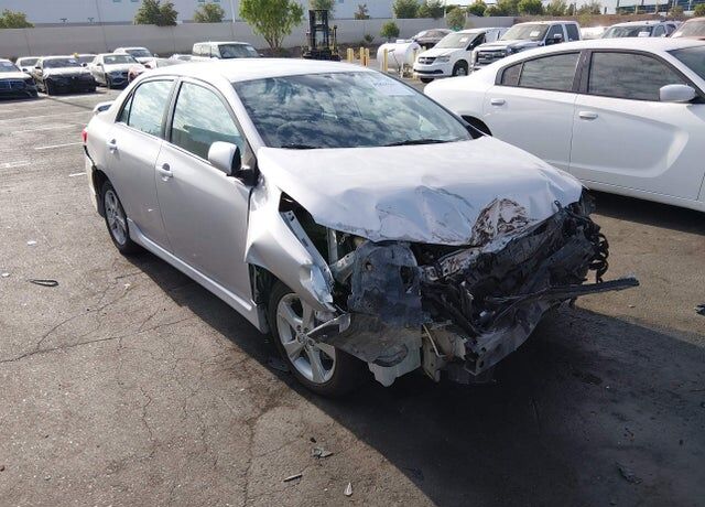 2011 TOYOTA Corolla