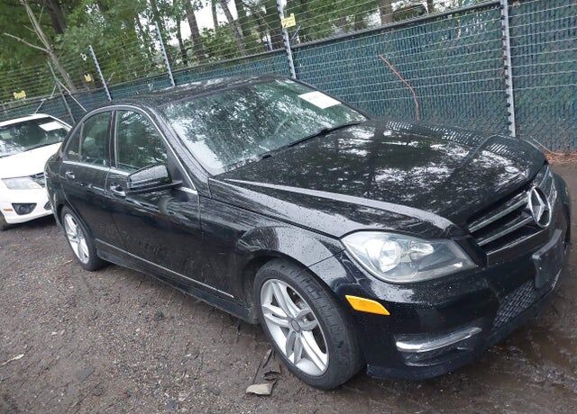 2014 MERCEDES-BENZ C-Class