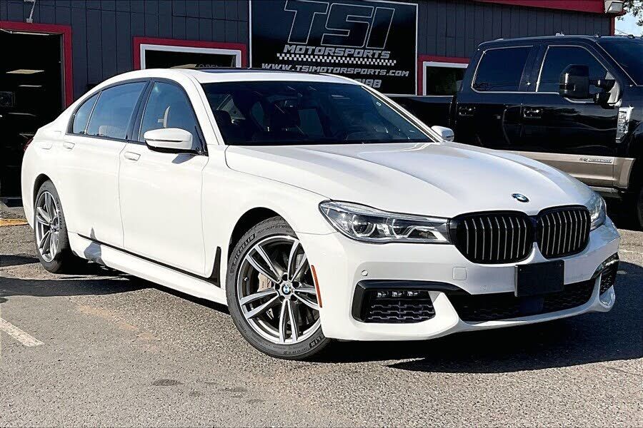 2018 BMW 750i / B7