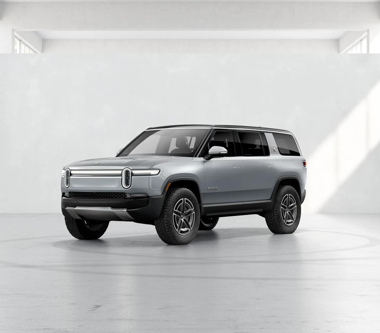 2025 RIVIAN R1S