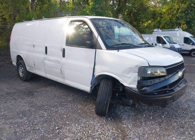 2024 CHEVROLET Express
