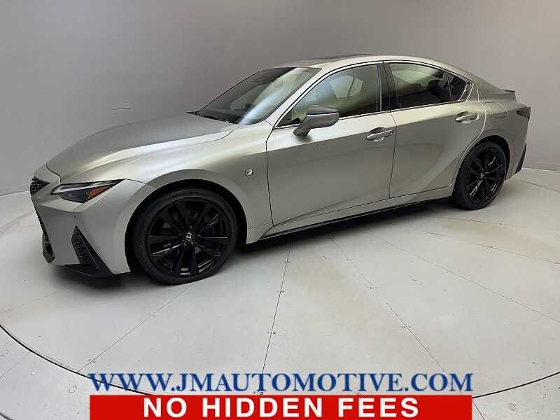 2022 LEXUS IS