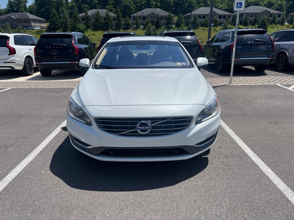 2017 VOLVO S60