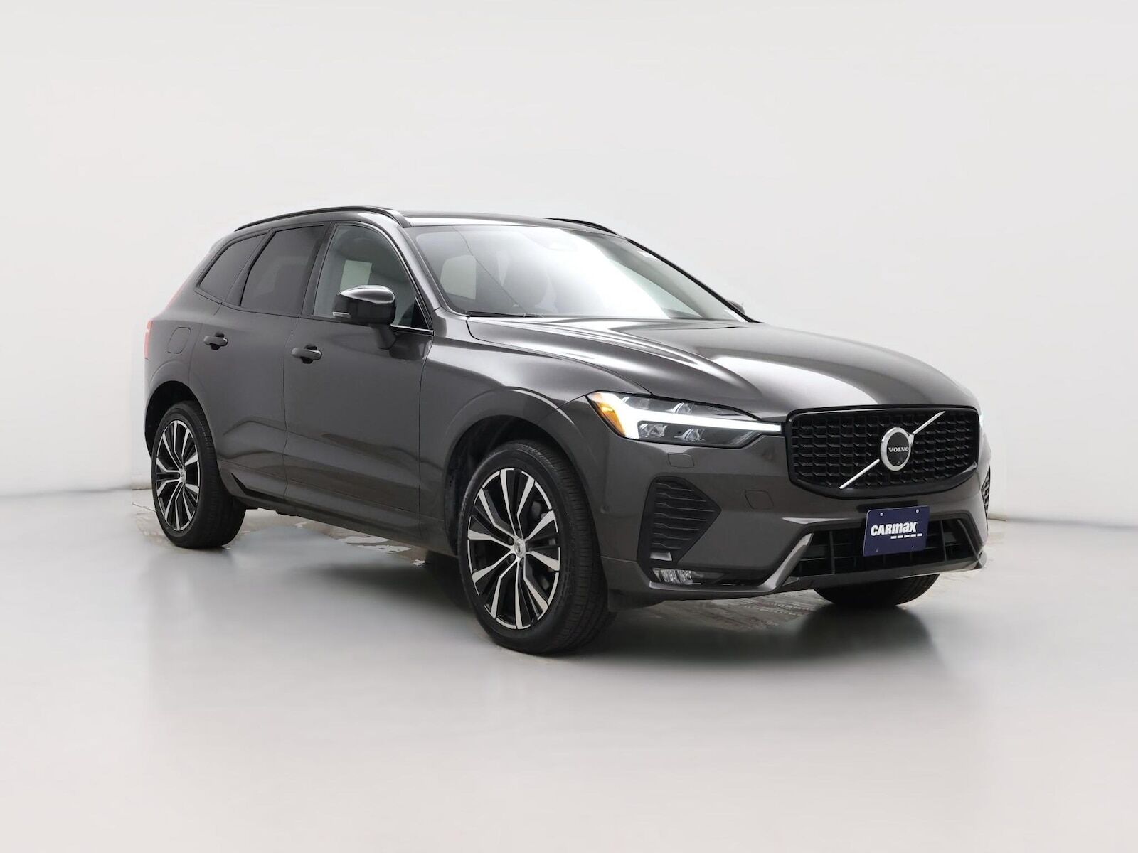2025 VOLVO XC60