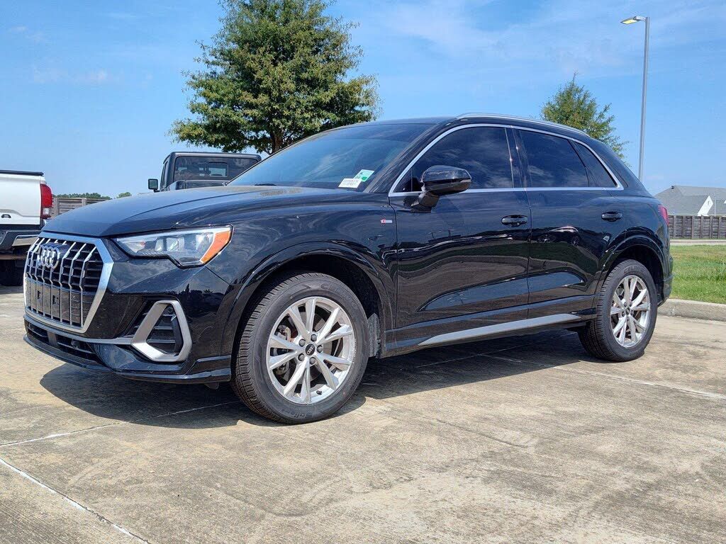 2022 AUDI Q3