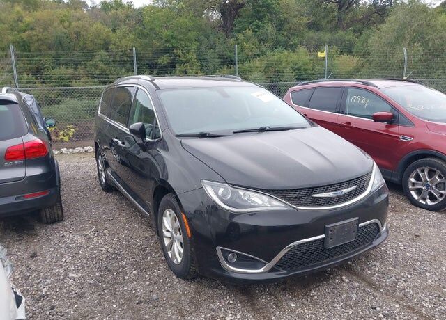 2019 CHRYSLER Pacifica