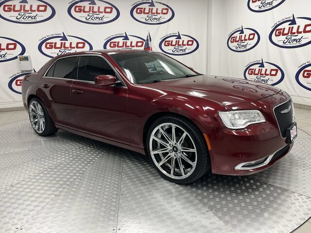 2018 CHRYSLER 300