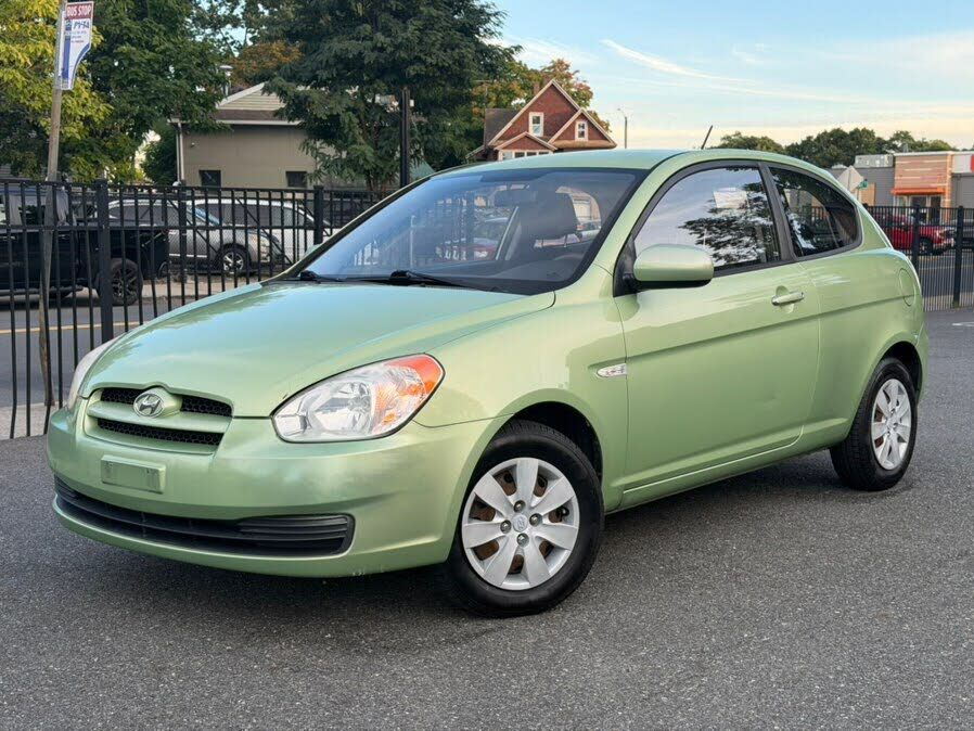 2010 HYUNDAI Accent
